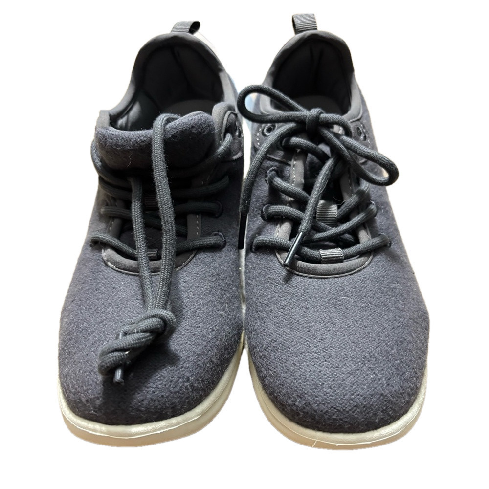 FLX Woman’s Gray Athletic Shoes Size 6.5